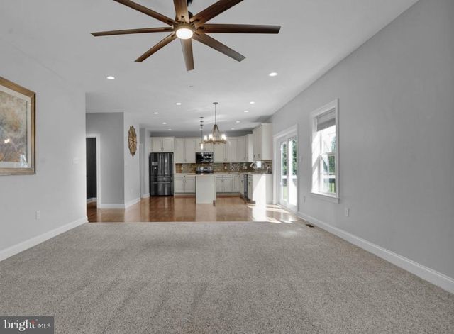 57 WOODLAWN AVE, Chalfont, PA 18914