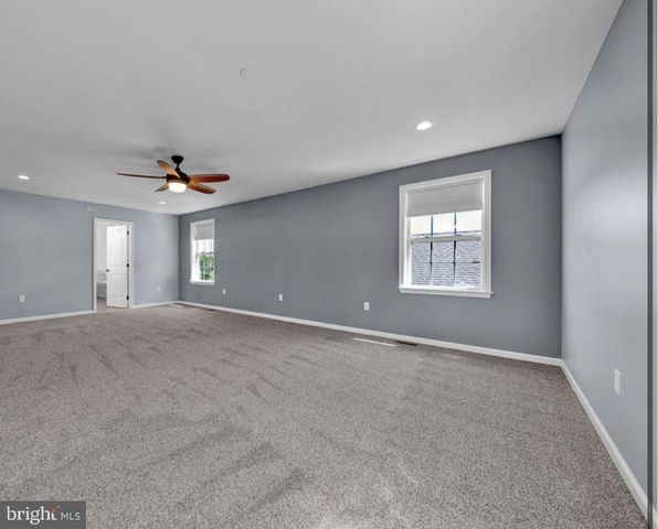 57 WOODLAWN AVE, Chalfont, PA 18914
