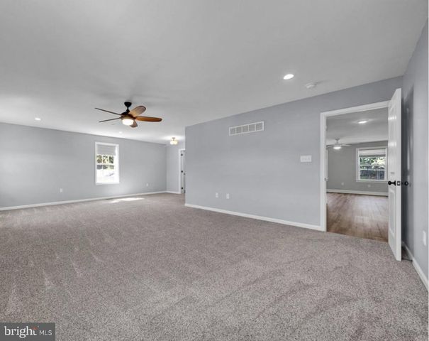 57 WOODLAWN AVE, Chalfont, PA 18914