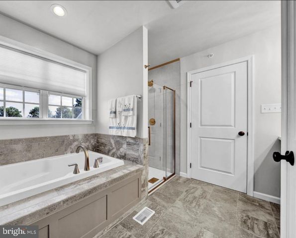 57 WOODLAWN AVE, Chalfont, PA 18914