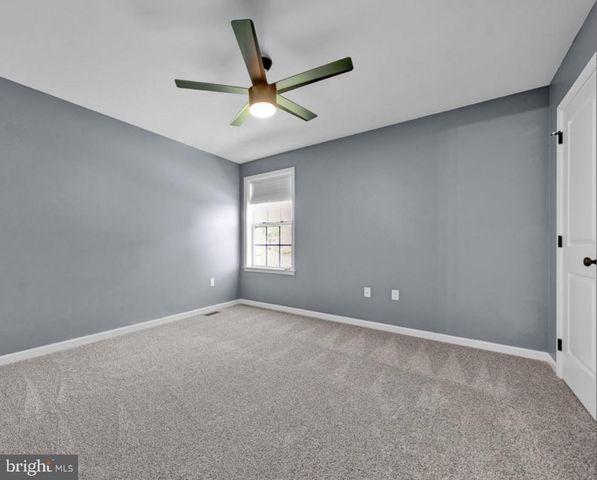 57 WOODLAWN AVE, Chalfont, PA 18914