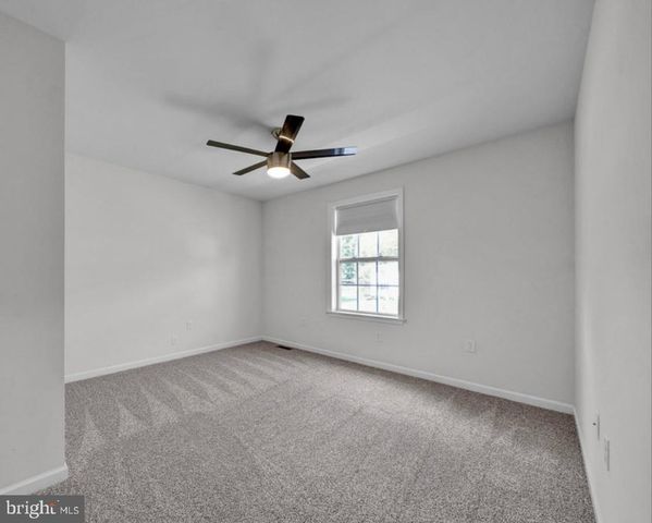 57 WOODLAWN AVE, Chalfont, PA 18914