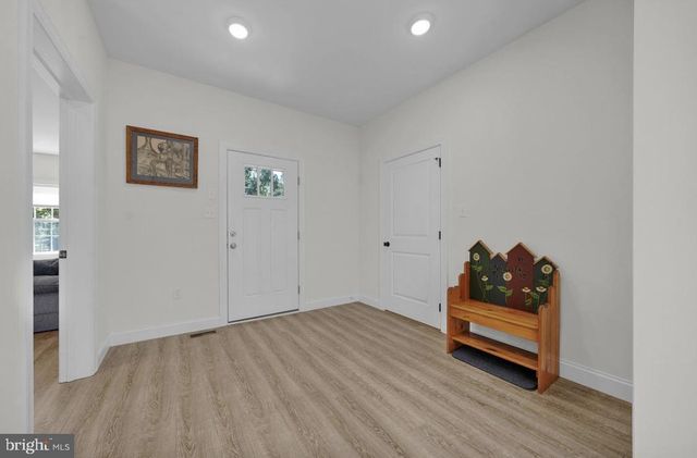 57 WOODLAWN AVE, Chalfont, PA 18914