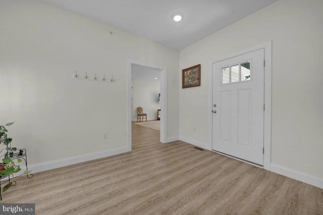 57 WOODLAWN AVE, Chalfont, PA 18914