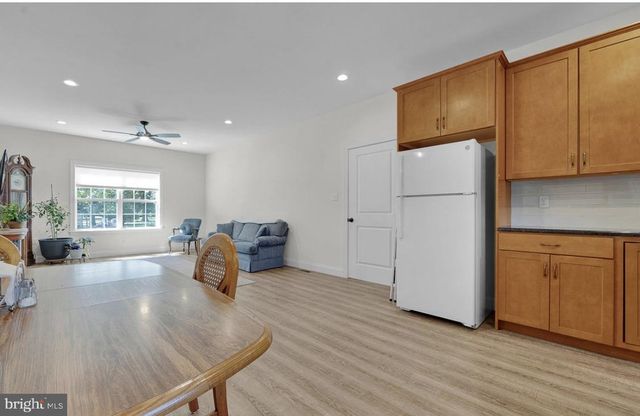 57 WOODLAWN AVE, Chalfont, PA 18914