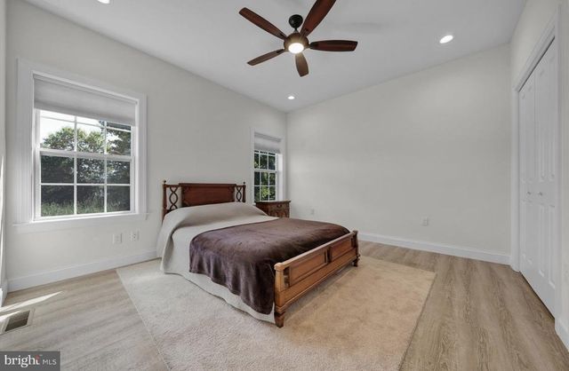57 WOODLAWN AVE, Chalfont, PA 18914