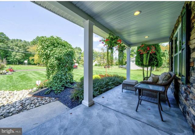 57 WOODLAWN AVE, Chalfont, PA 18914