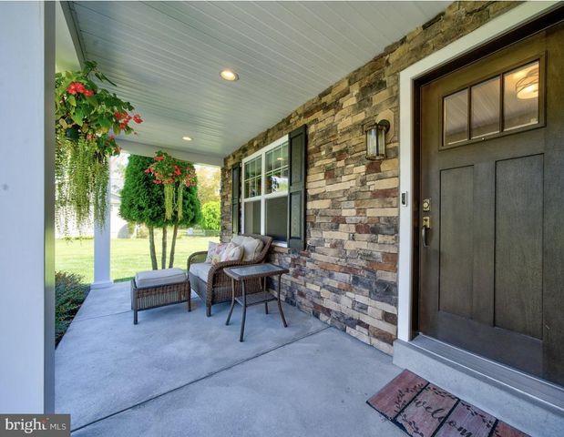 57 WOODLAWN AVE, Chalfont, PA 18914