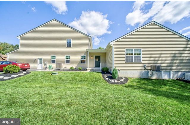 57 WOODLAWN AVE, Chalfont, PA 18914