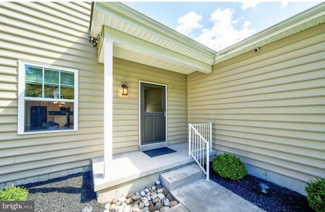 57 WOODLAWN AVE, Chalfont, PA 18914