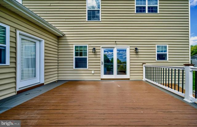 57 WOODLAWN AVE, Chalfont, PA 18914