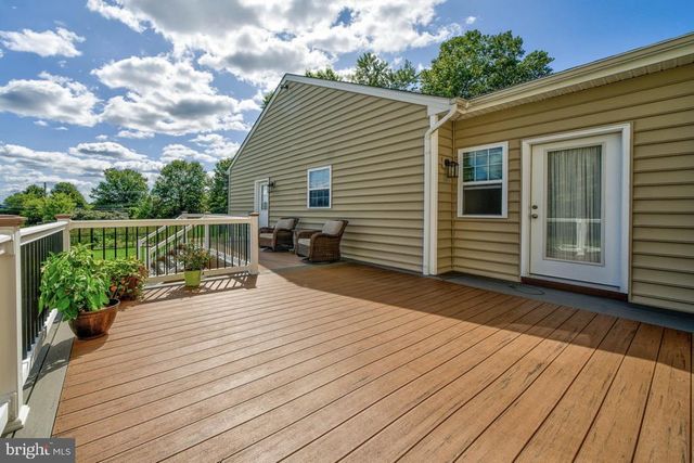 57 WOODLAWN AVE, Chalfont, PA 18914