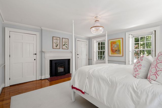 16 Cordis St, Boston, MA 02129