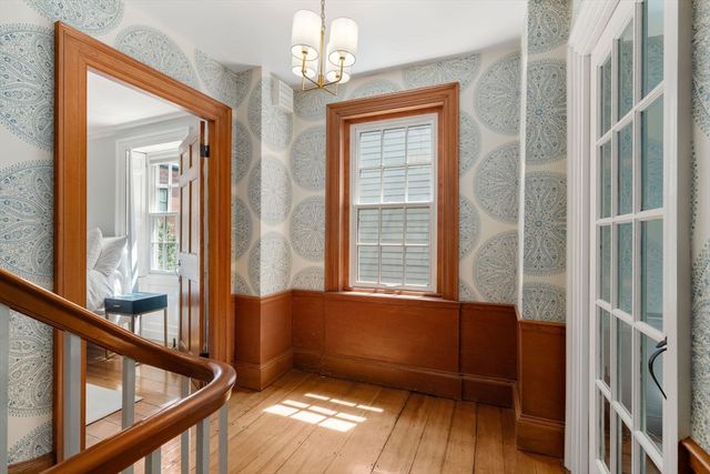 16 Cordis St, Boston, MA 02129