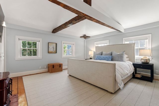 16 Cordis St, Boston, MA 02129