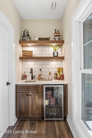 1028 Fisher Ln, Mt Washington, KY 40047