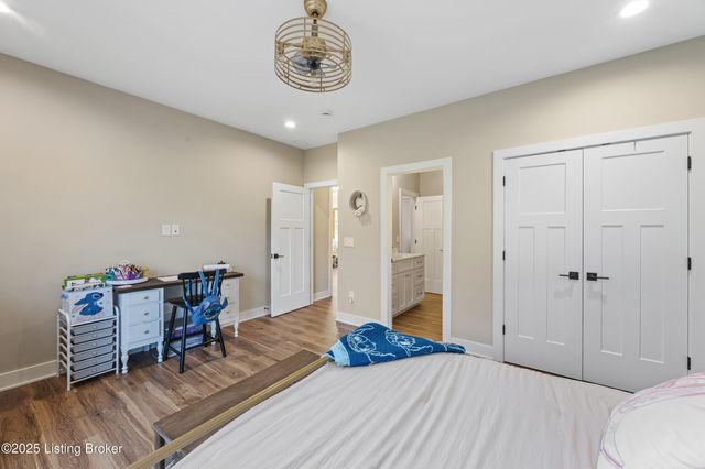 1028 Fisher Ln, Mt Washington, KY 40047