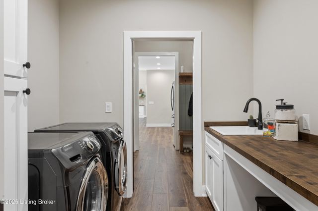 1028 Fisher Ln, Mt Washington, KY 40047