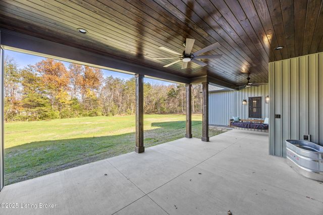 1028 Fisher Ln, Mt Washington, KY 40047