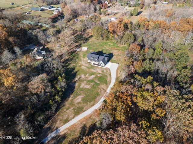 1028 Fisher Ln, Mt Washington, KY 40047