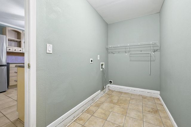 1704 W Birge Street, Sherman, TX 75092
