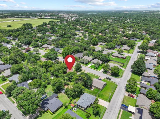 1704 W Birge Street, Sherman, TX 75092