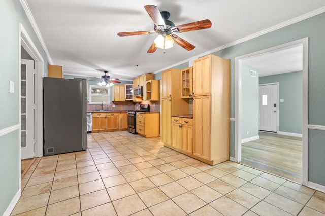 1704 W Birge Street, Sherman, TX 75092
