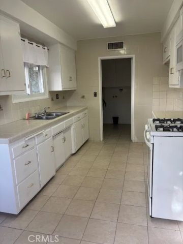 16250 San Jose Street, Granada Hills, CA 91344