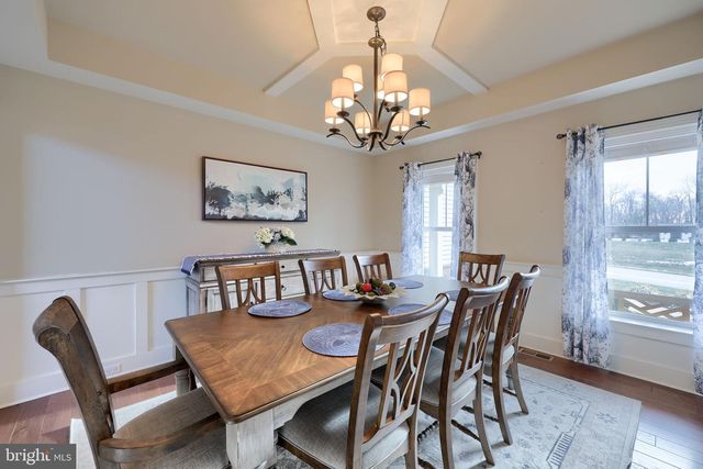 8 IVANHOE LN, Wrightsville, PA 17368