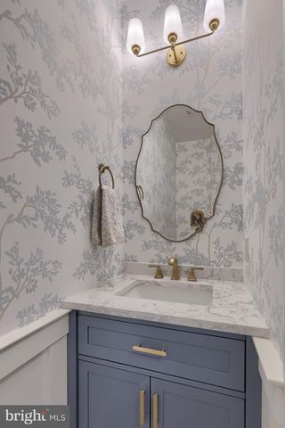 8 IVANHOE LN, Wrightsville, PA 17368