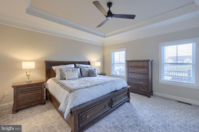 8 IVANHOE LN, Wrightsville, PA 17368