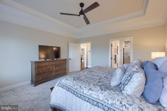 8 IVANHOE LN, Wrightsville, PA 17368