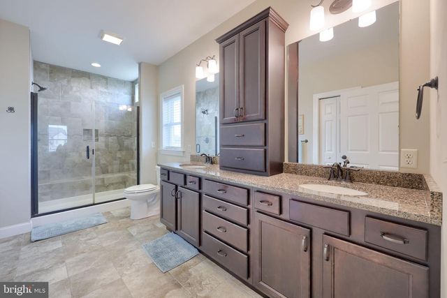 8 IVANHOE LN, Wrightsville, PA 17368