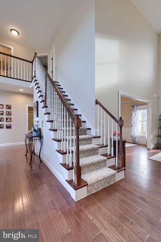 8 IVANHOE LN, Wrightsville, PA 17368