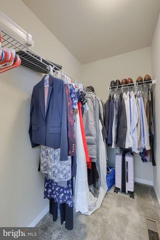 8 IVANHOE LN, Wrightsville, PA 17368