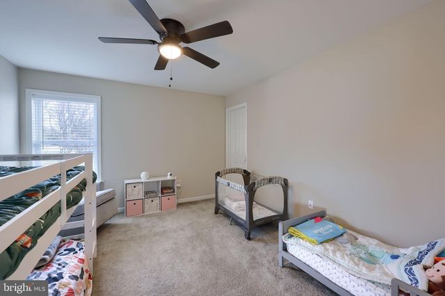 8 IVANHOE LN, Wrightsville, PA 17368