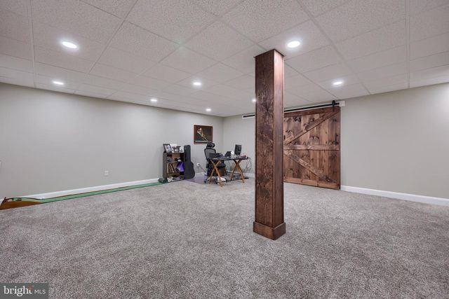 8 IVANHOE LN, Wrightsville, PA 17368