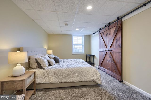 8 IVANHOE LN, Wrightsville, PA 17368