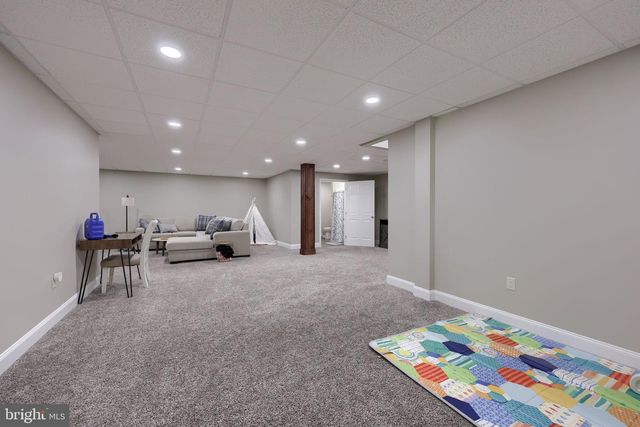 8 IVANHOE LN, Wrightsville, PA 17368