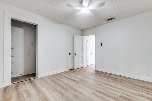 3455 Kellogg Avenue, Dallas, TX 75216