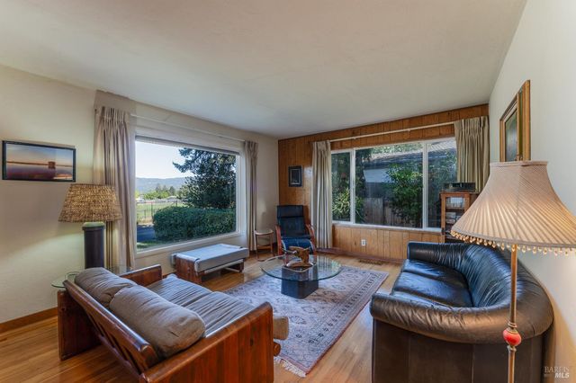 1240 Helen Ave, Ukiah, CA 95482