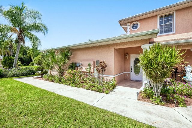 19977 LAKE VISTA CIRCLE 17D, Lehigh Acres, FL 33936
