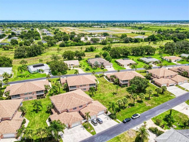 19977 LAKE VISTA CIRCLE 17D, Lehigh Acres, FL 33936