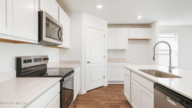 5441 HOLLOW BIRCH Drive, Jacksonville, FL 32219