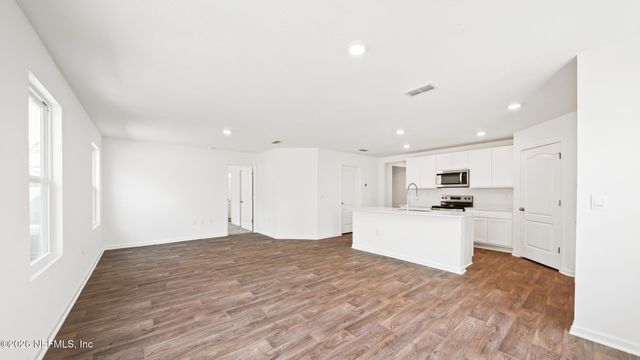 5441 HOLLOW BIRCH Drive, Jacksonville, FL 32219