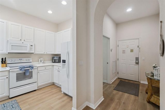 313 LUCAYA LOOP, Davenport, FL 33897