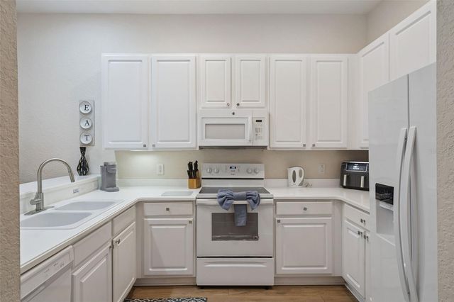 313 LUCAYA LOOP, Davenport, FL 33897