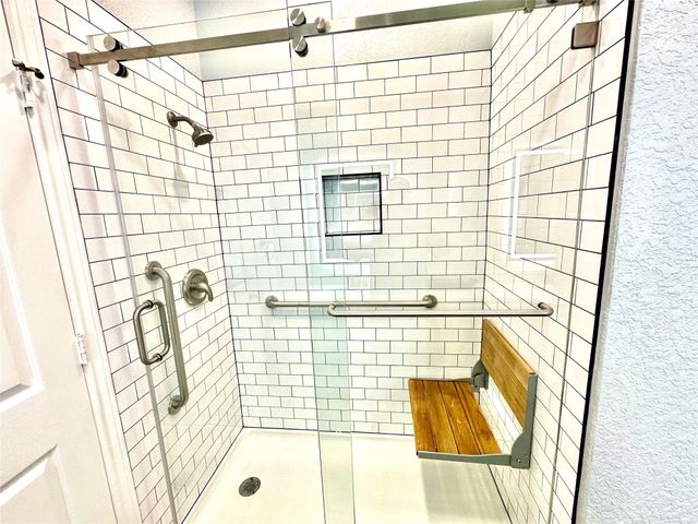 2803 Kings Crossing Drive 205, Kingwood, TX 77345