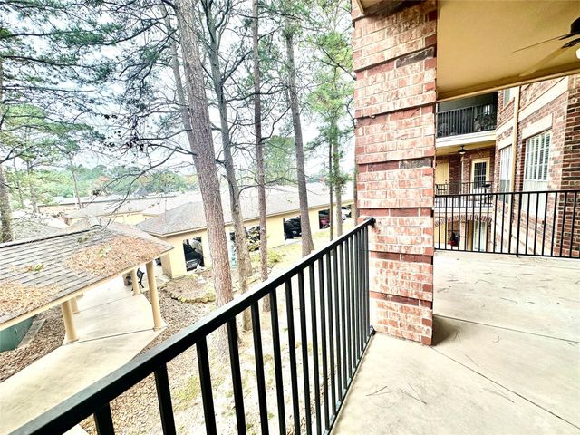 2803 Kings Crossing Drive 205, Kingwood, TX 77345