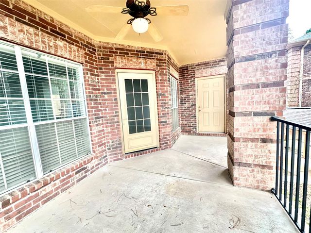 2803 Kings Crossing Drive 205, Kingwood, TX 77345